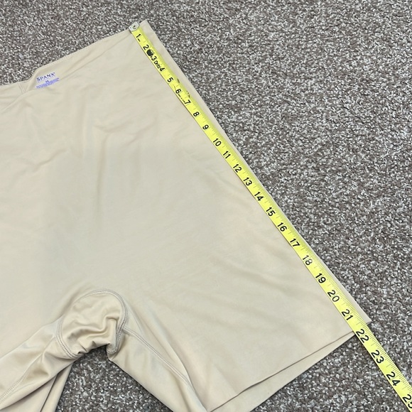 The Spanx 3X RN112121 Beige is a mid-thigh shapewear blend of nylon and spandex - Picture 7 of 10